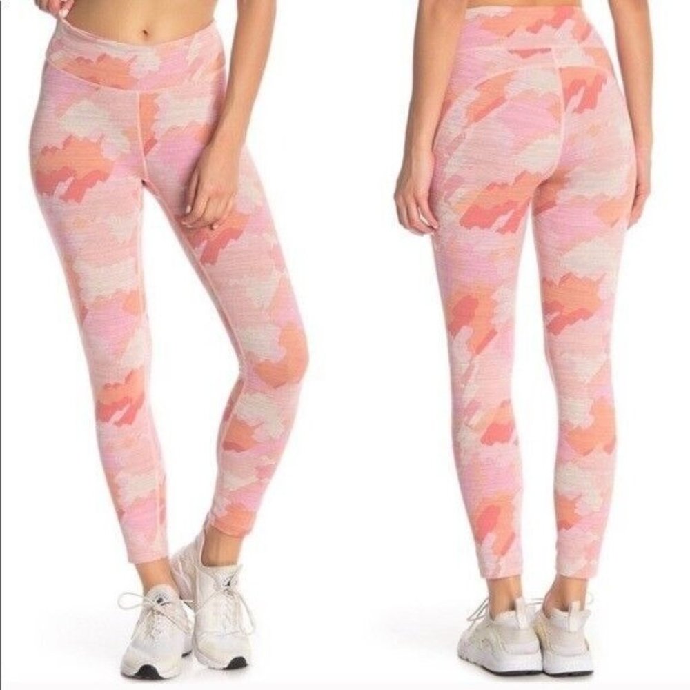 Outdoor Voices Womens Leggings S Pink Camo High Rise Tech Ankle